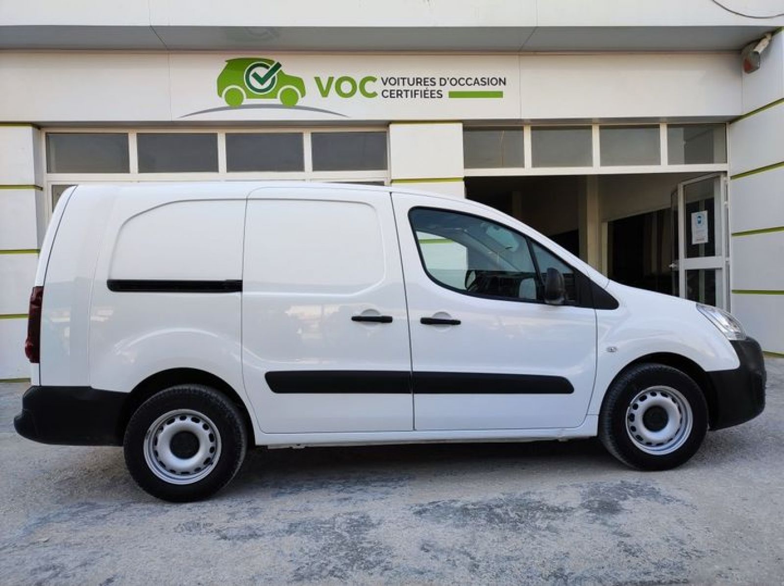 Annonce vente Citroën Berlingo Utilitaire MAXI B9 à Ariana