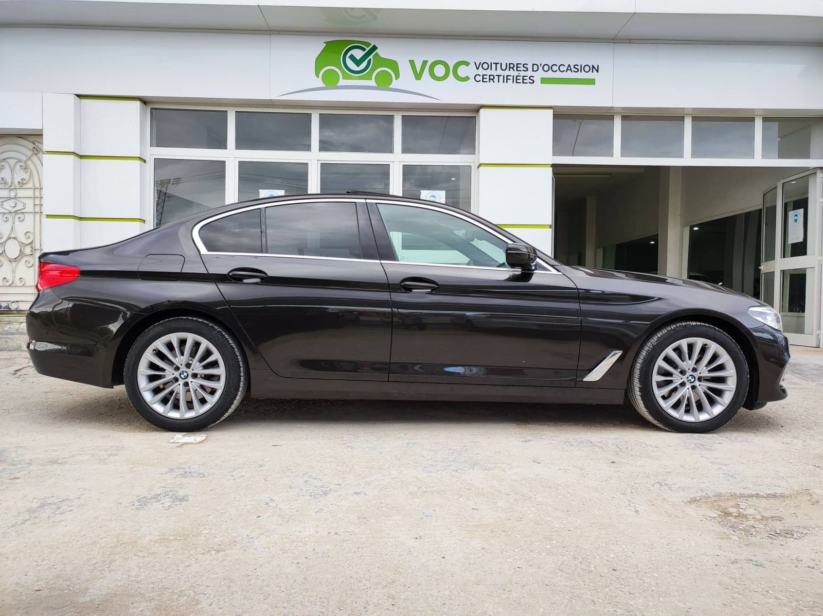 Annonce vente BMW Série 5 LUXURY 1ERE MAIN à Ariana