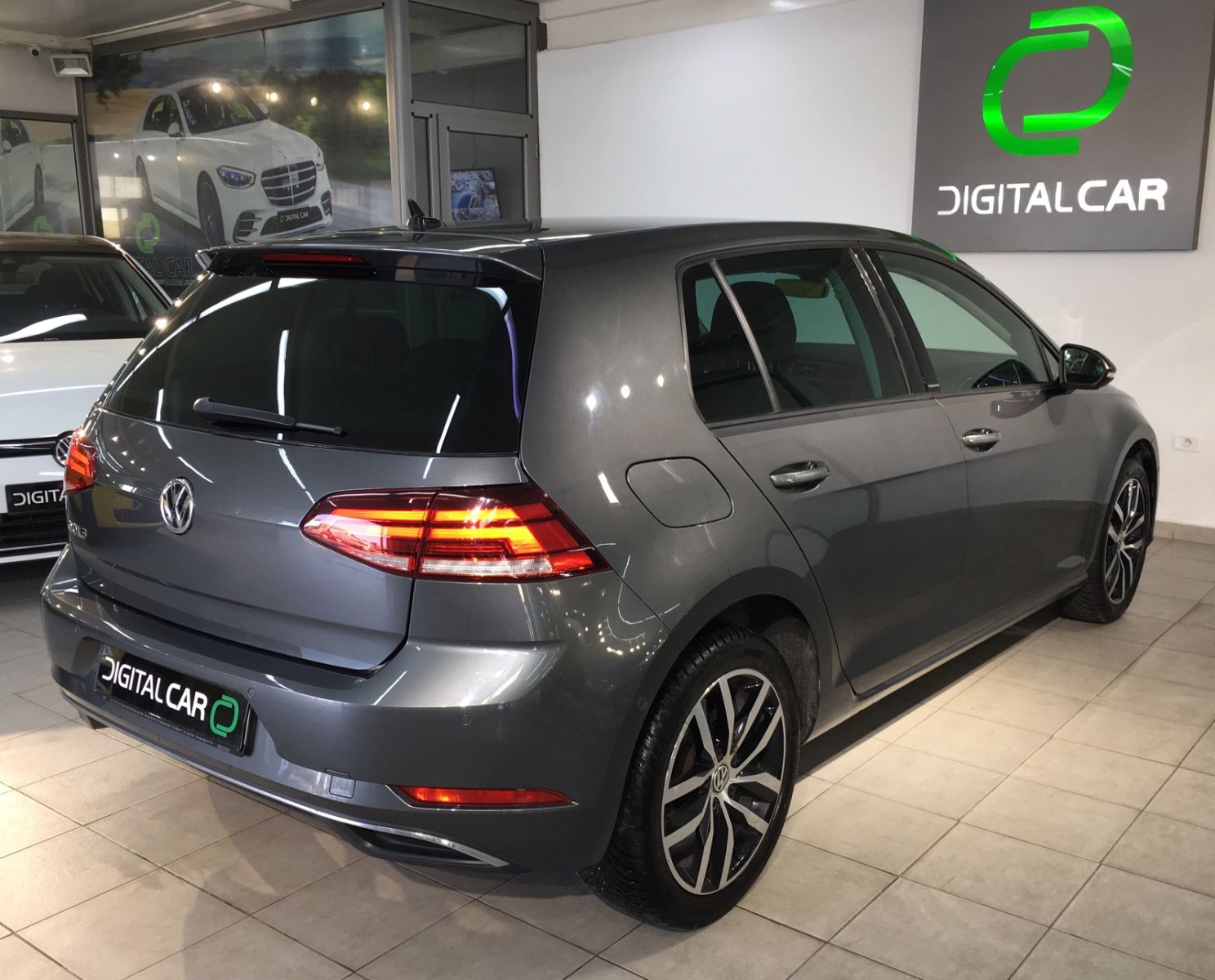 Autoradio ANDROID VW Golf, vente et installation des systèmes d'alarme  voiture Tunisie