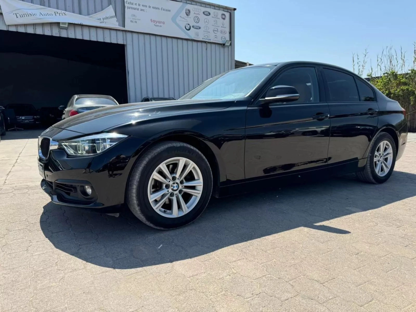 BMW Série 3 318i 1.5 16V 136 cv Boîte auto