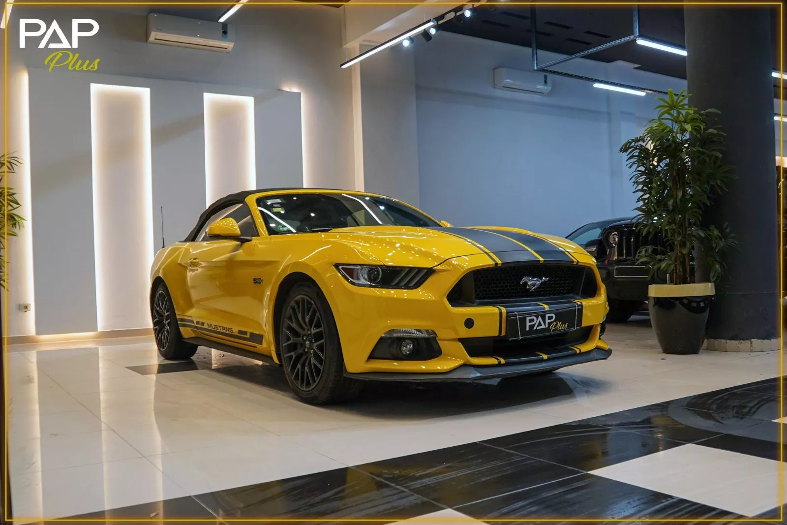 Ford Mustang 5.0 i V8 32V 419 cv Boîte auto