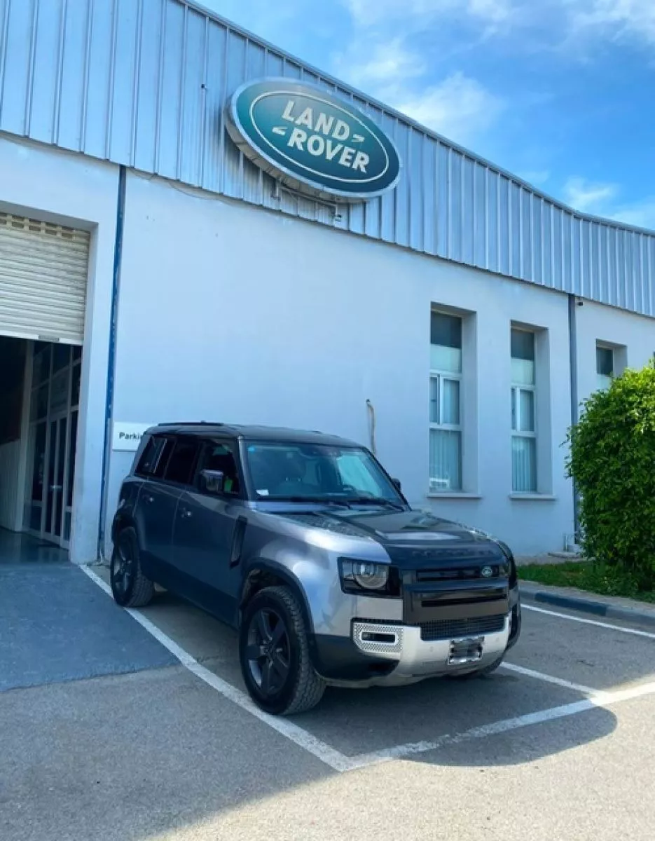 Land Rover Defender 110 X-Dynamic SE D200 SD4 2.0 TDCI 4WD 200 cv Boîte auto