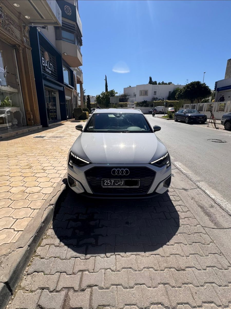 Audi A3 Sportback S-Line Plus 30 1.5 TFSI 16V g-tron S Tronic7 S&S 131 cv Boîte auto