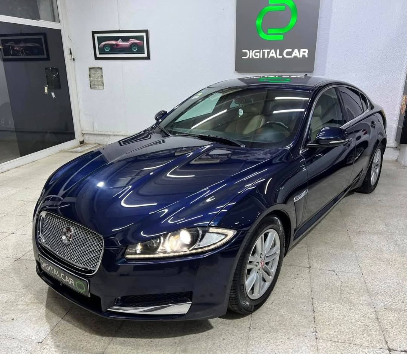 Jaguar XF Pure 2.0 Ti 16V 240 cv Boîte auto