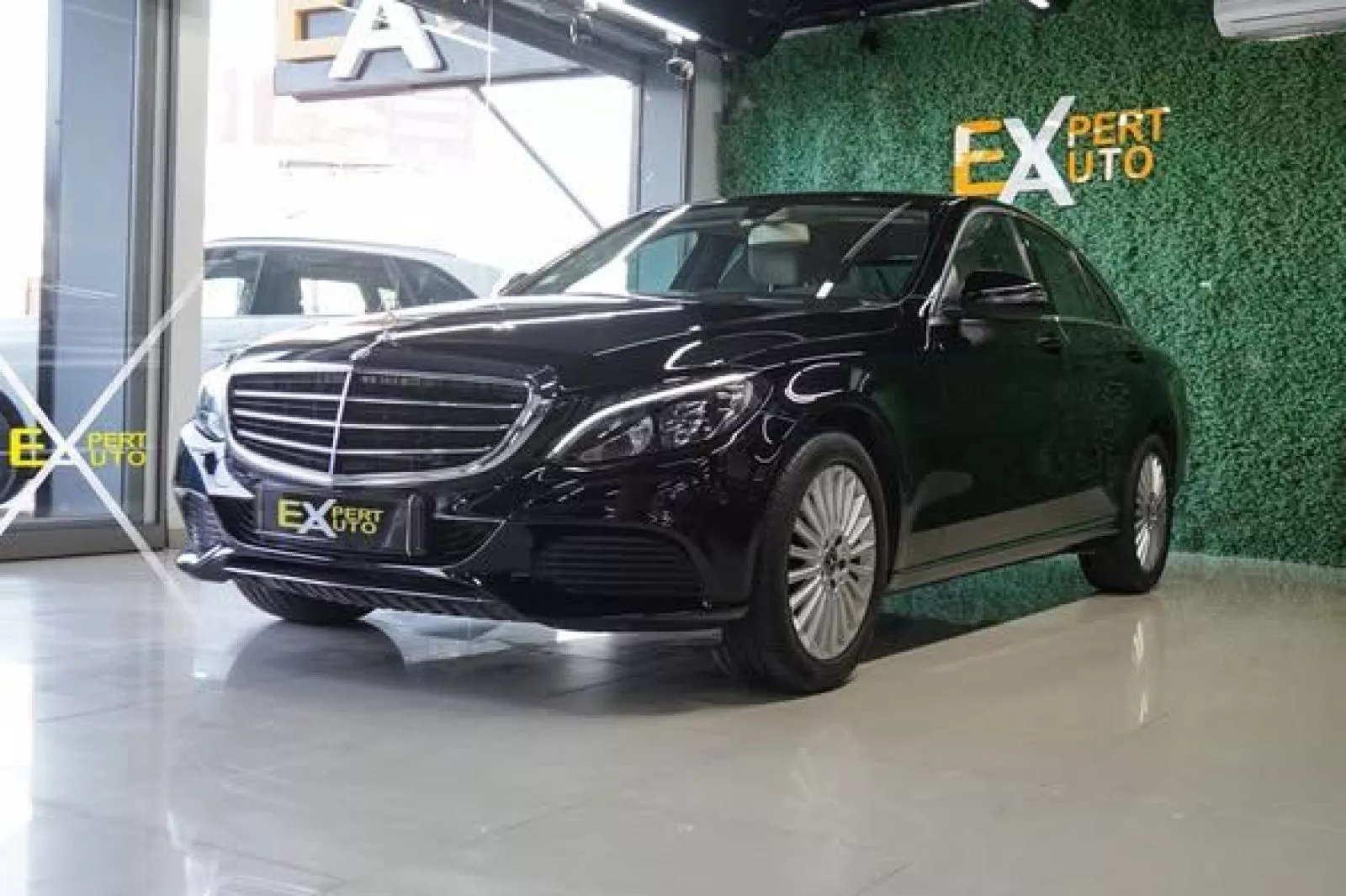 Mercedes-Benz Classe C Exclusive 180 CGI 1.6 16V 7G-TRONIC+ 156 cv Boîte auto