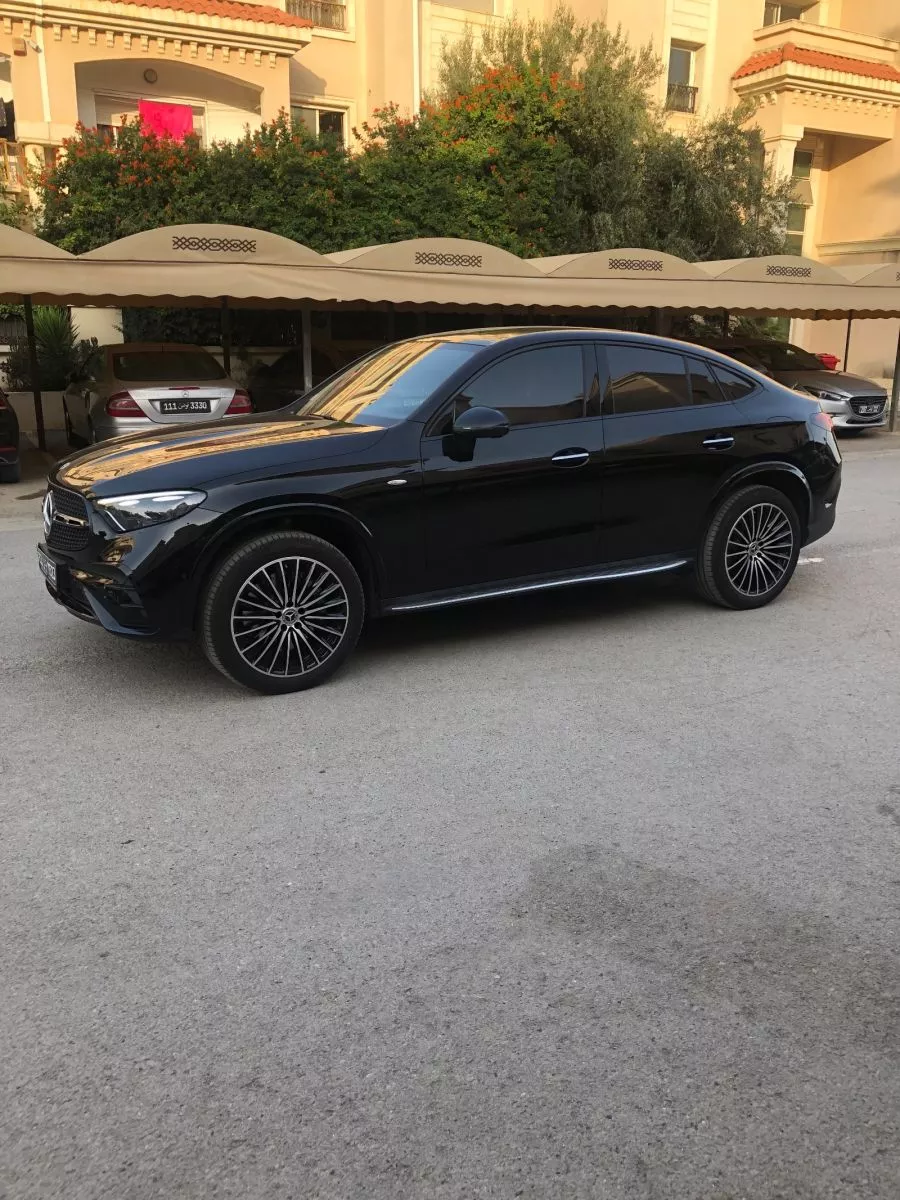 Mercedes-Benz GLC Coupé AMG 300 e 2.0 i 16V 313 EQ Power 4MATIC 9G-TRONIC 204 cv Boîte auto