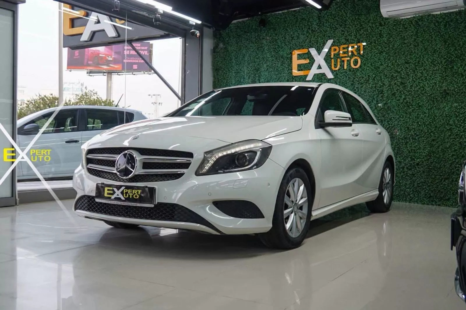 Mercedes-Benz Classe A Progressive 180 Turbo 1.6 i 16V Turbo 7G-DCT 122 cv Boîte auto