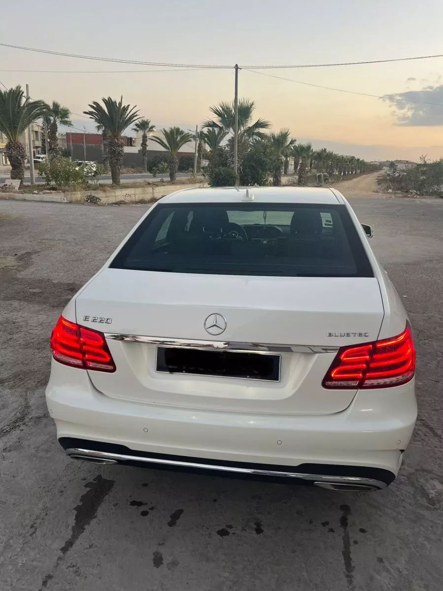 Mercedes-Benz Classe E AMG 220 CDi 2.1 CDI 16V 9G-TRONIC 170 cv Boîte auto