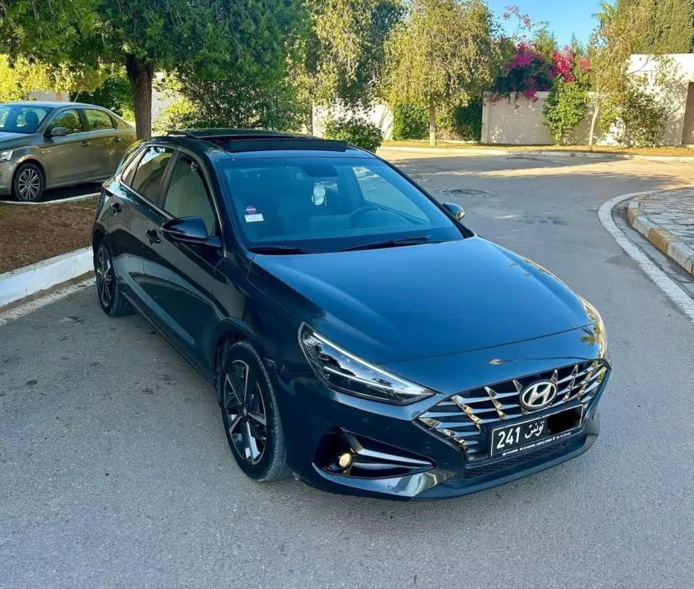 Hyundai i30 Fastback 1.0 L T-GDI DCT-7 120 cv Boîte auto