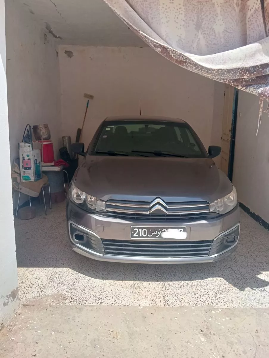 Citroën C-Elysée Live 1.2 VTi 12V 82 cv