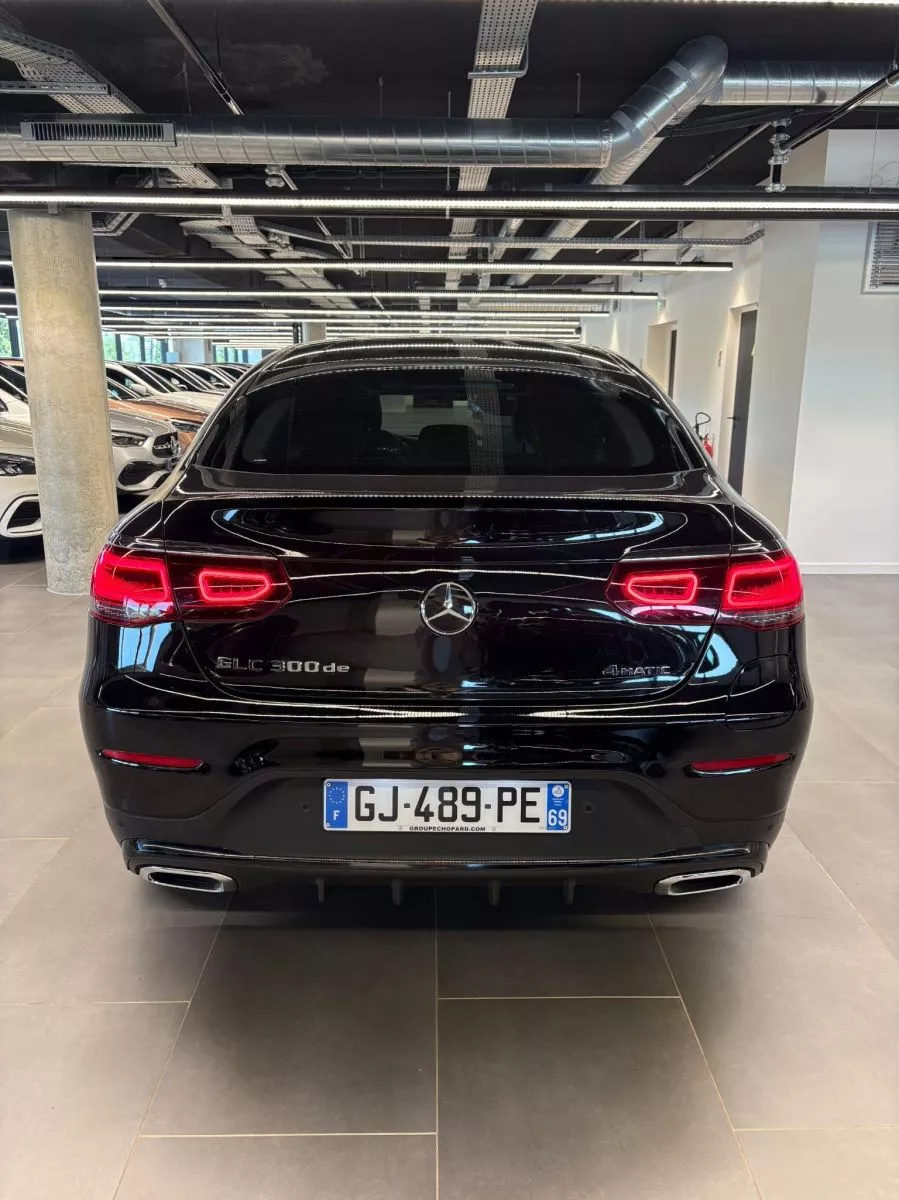 Mercedes-Benz GLC Coupé AMG 300 de 2.0 d 16V 333 EQ Power 4MATIC 9G-TRONIC 197 cv Boîte auto