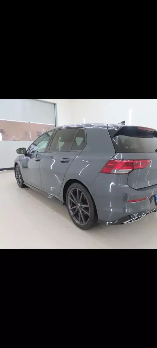 Volkswagen Golf 8 R-Line 1.5 TSi 16V BMT 131 cv
