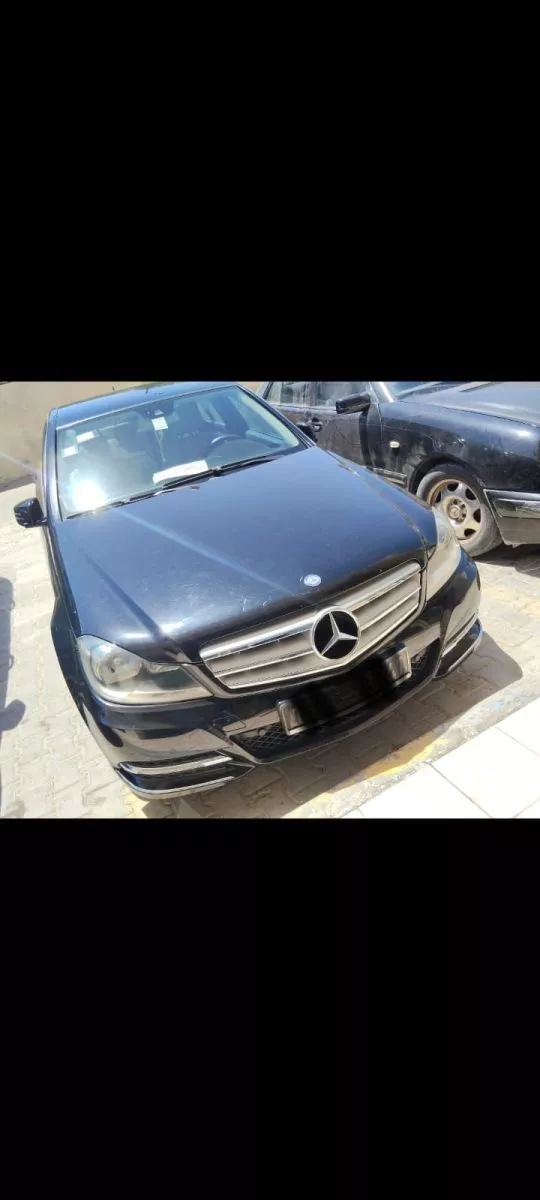 Mercedes-Benz Classe C Avantgarde 180 CGI 1.8 16V CGI 7G-TRONIC+ BlueEFFICIENCY 156 cv Boîte auto