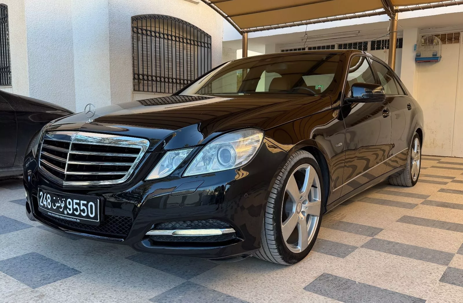 Mercedes-Benz Classe E Avantgarde 220 CDi 2.1 CDI 16V DPF BlueEFFICIENCY 7G-TRONIC 170 cv Boîte auto