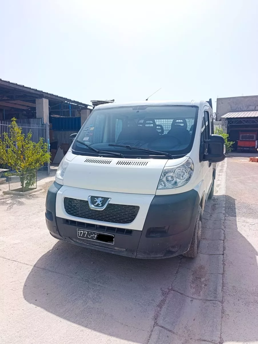 Peugeot Boxer Double Cabine