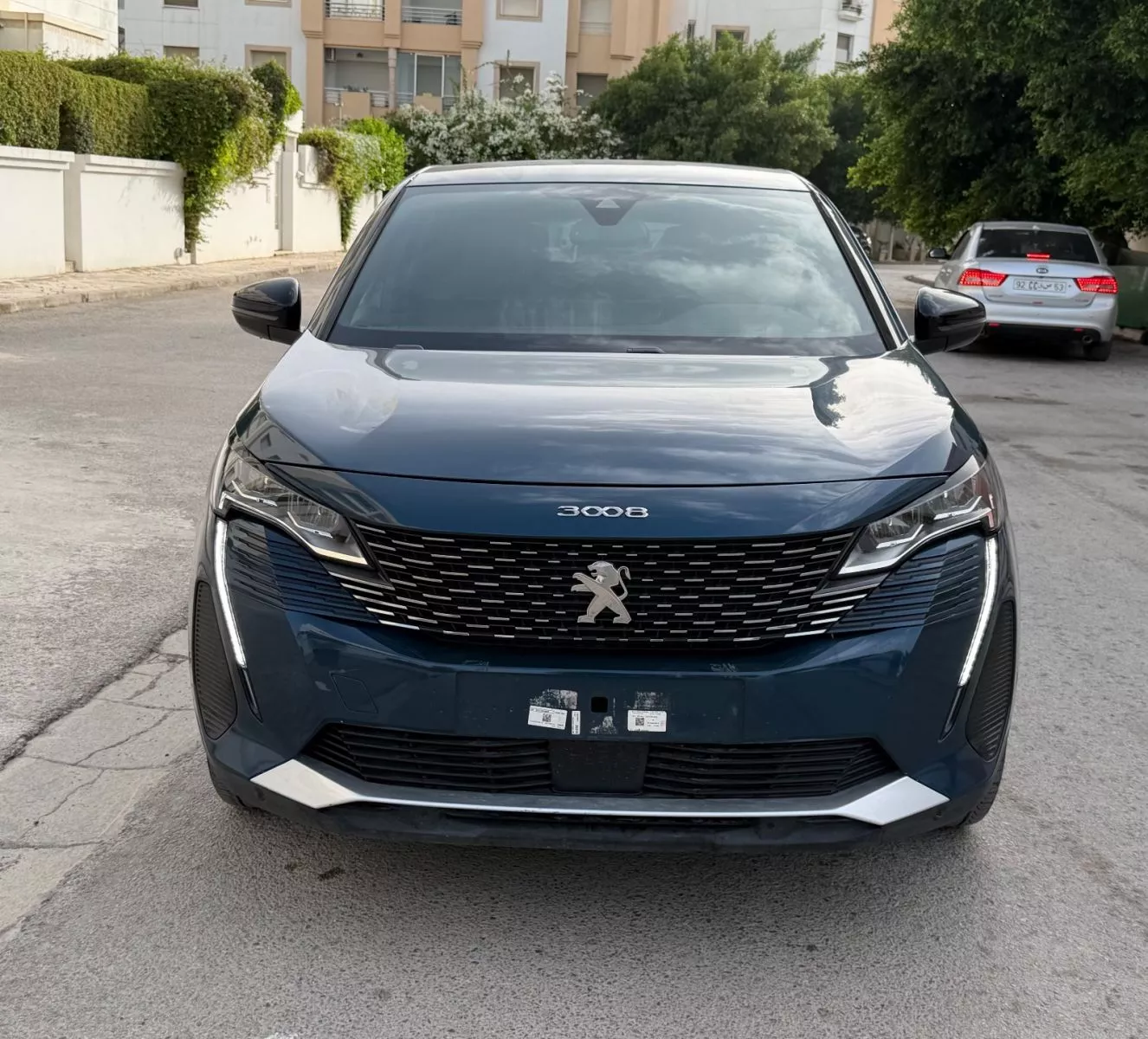 Peugeot 3008 1.6 THP 16V 225 Hybrid e-EAT8 180 cv Boîte auto