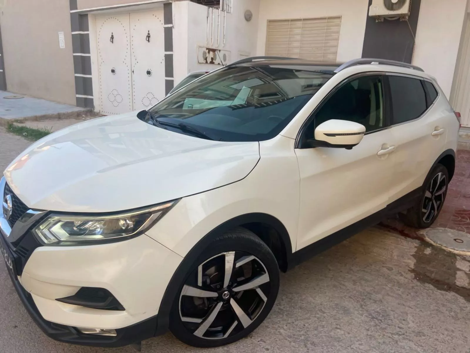 Nissan Qashqai High 1.2 DIG-T 16V 2WD Xtronic CVT S&S 115 cv Boîte auto