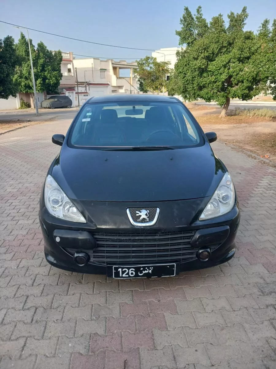 Peugeot 307 phase 2 1.4 i 16V 90cv