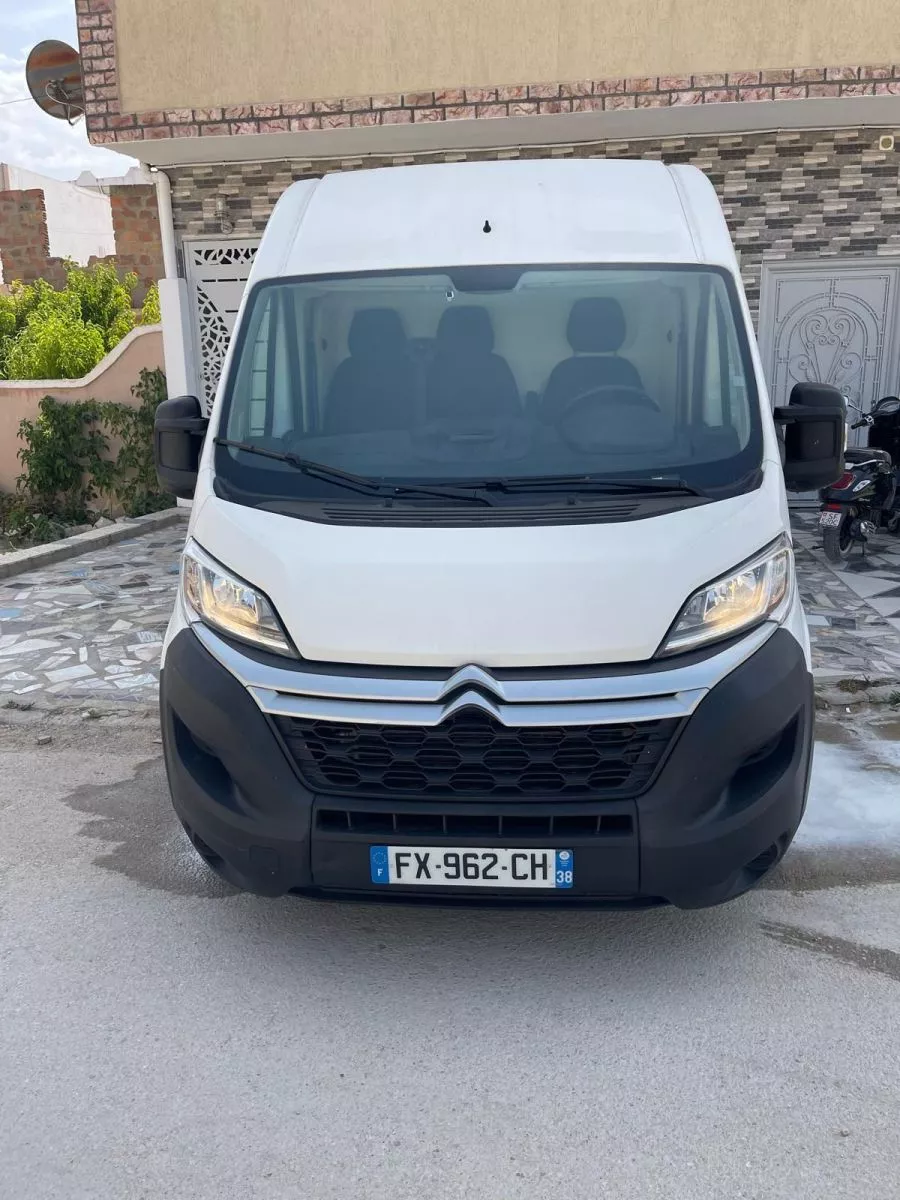 Citroën Jumpy Fourgon Ras M 2.0 BlueHDi Fourgon moyen double cabine 150 cv