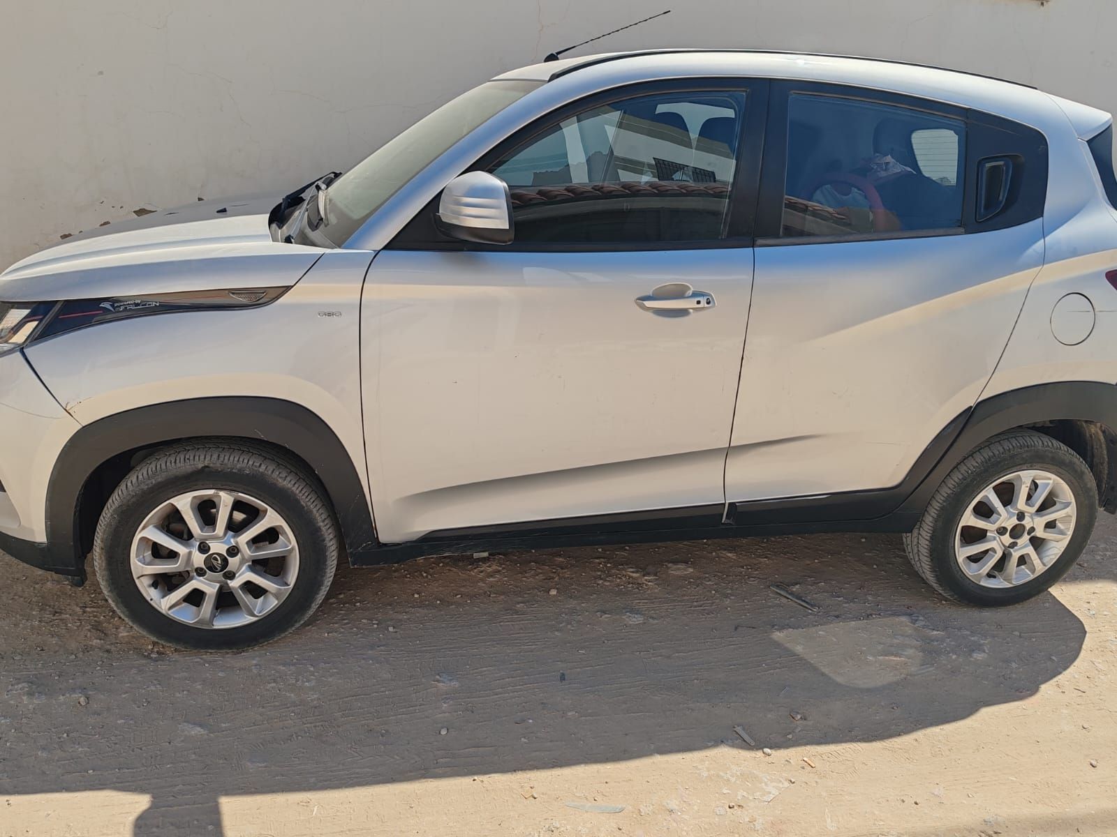 Mahindra KUV 100 K6+ 1.2 82cv