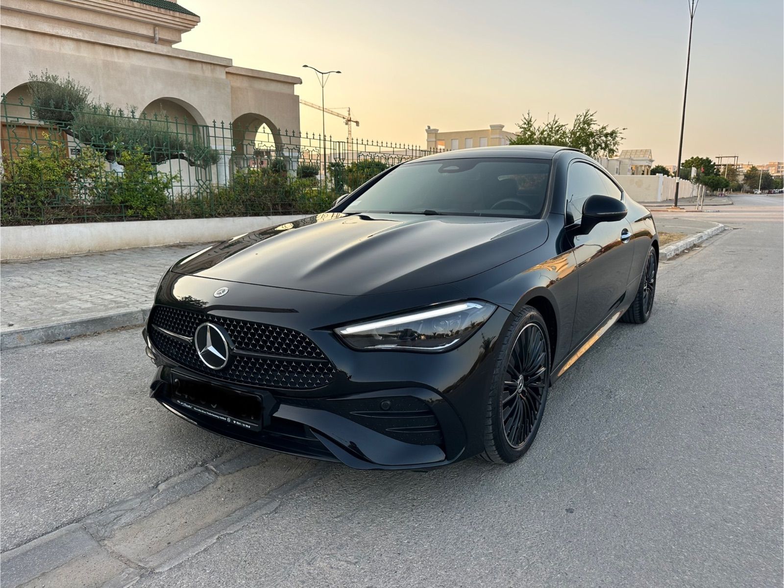 Mercedes-Benz CLE Coupé AMG + 200 204 cv Boîte auto