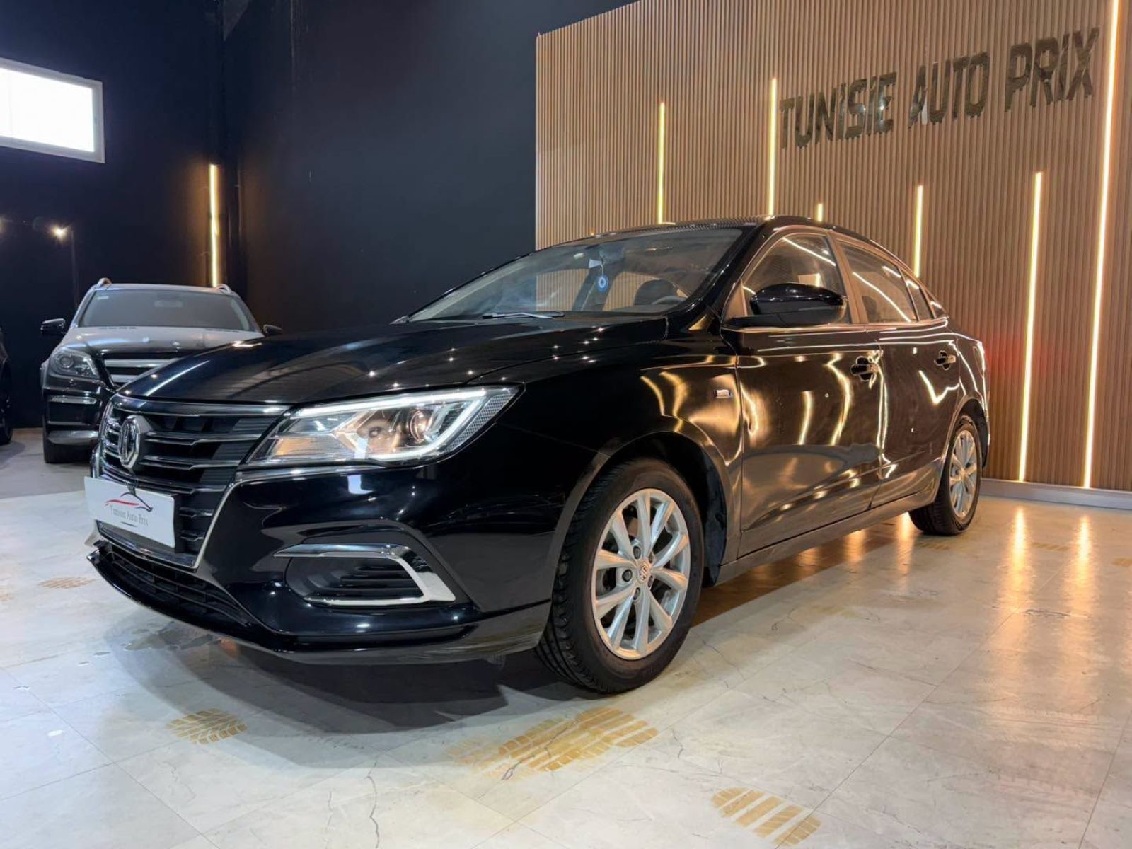 MG 5 Luxe 1.5 L 120 cv Boîte auto
