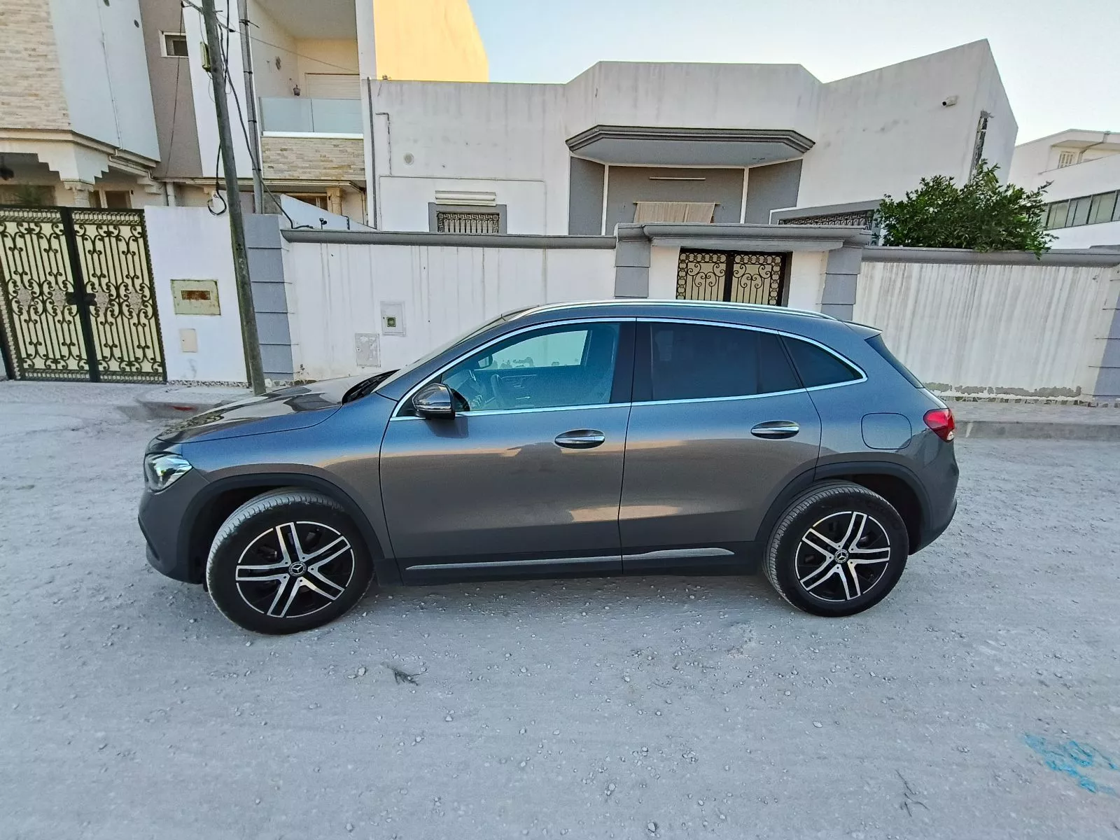 Mercedes-Benz GLA Progressive 250e 1.3 i 16V 218 EQ Power 8G-DCT 163 cv Boîte auto