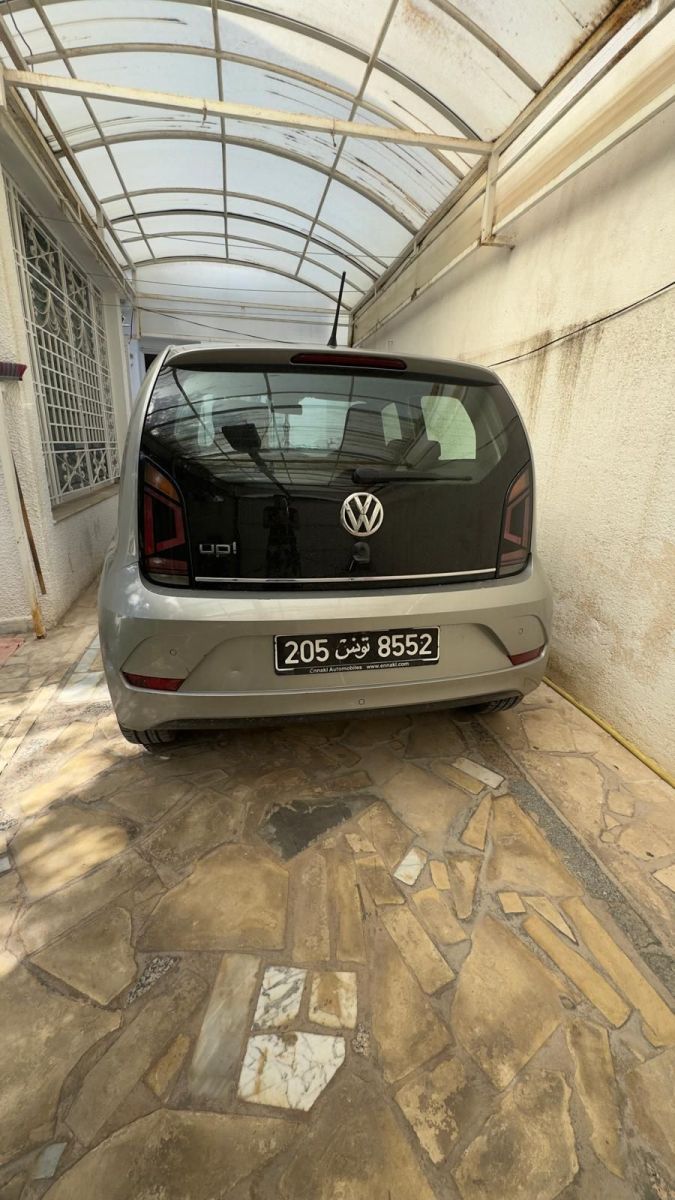 Volkswagen Up High Up 1.0 i 12V 75 cv