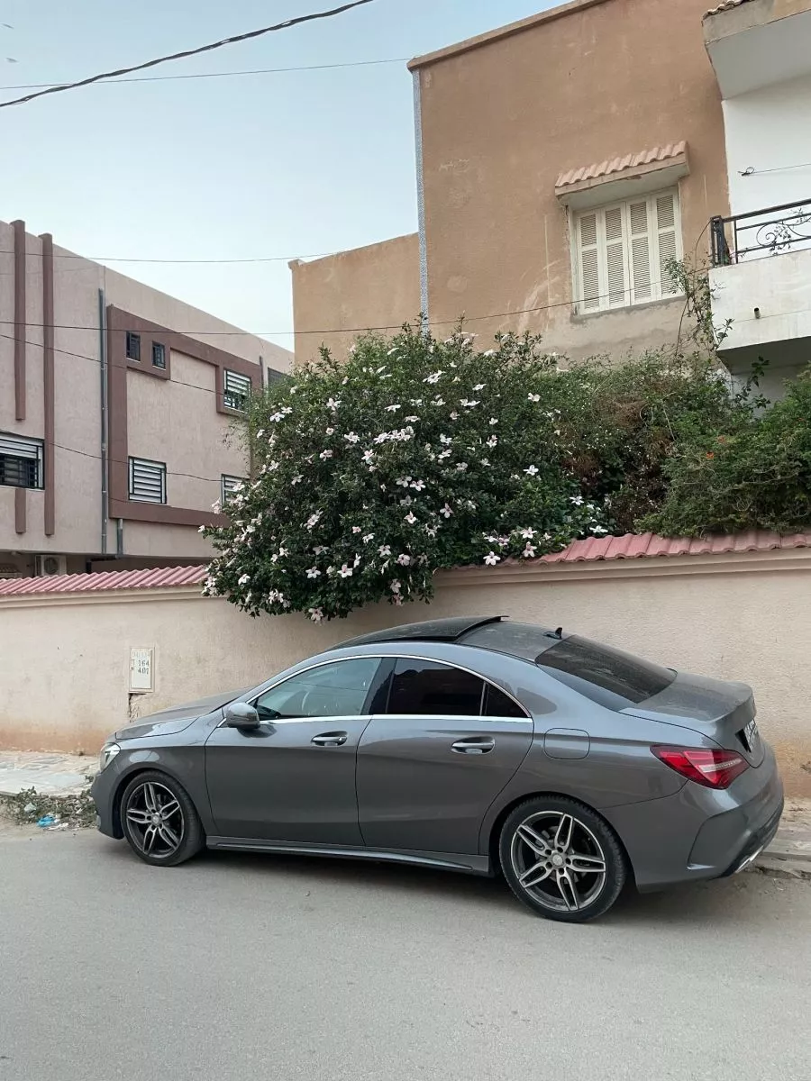 Mercedes-Benz CLA AMG 180 CDi 1.5 CDi 109 cv