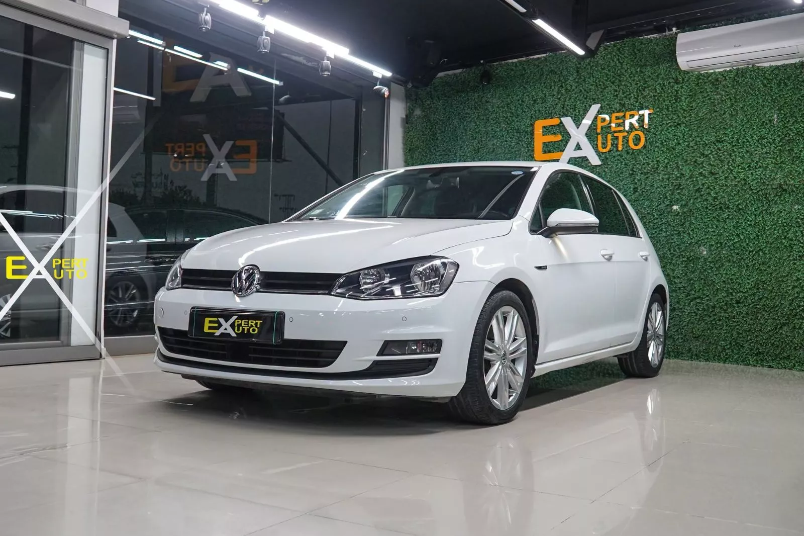 Volkswagen Golf 7 Lounge 1.2 TSI 16V S&S 110 cv
