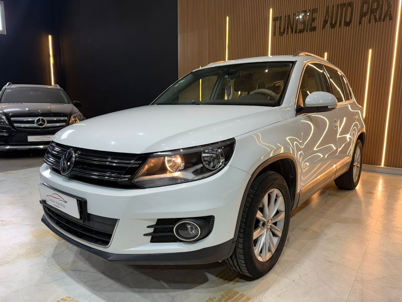 Volkswagen Tiguan Confortline 2.0 TFSi 16V 4Motion Tiptronic 200 cv Boîte auto