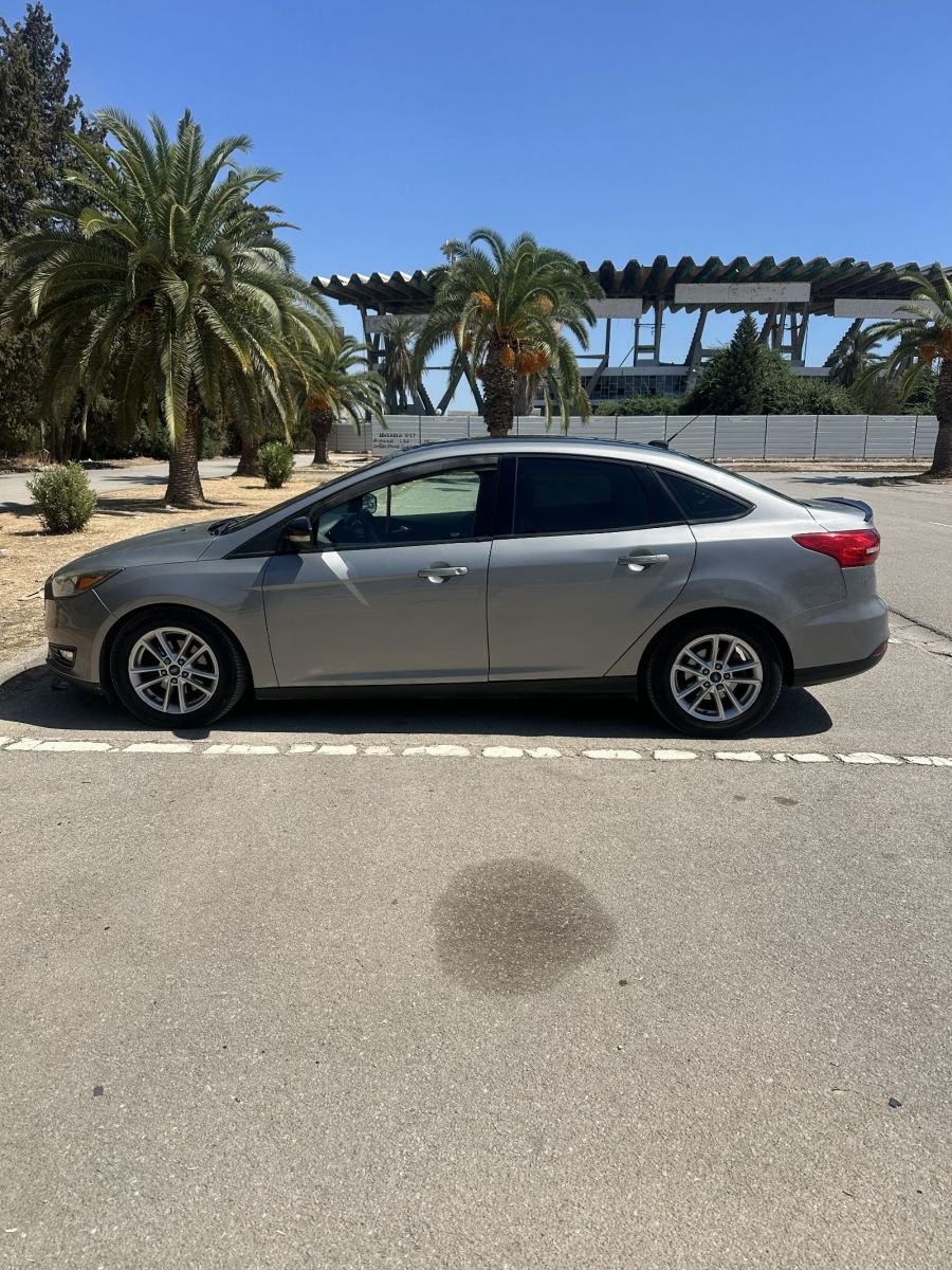 Ford Focus sedan Trend Sport
