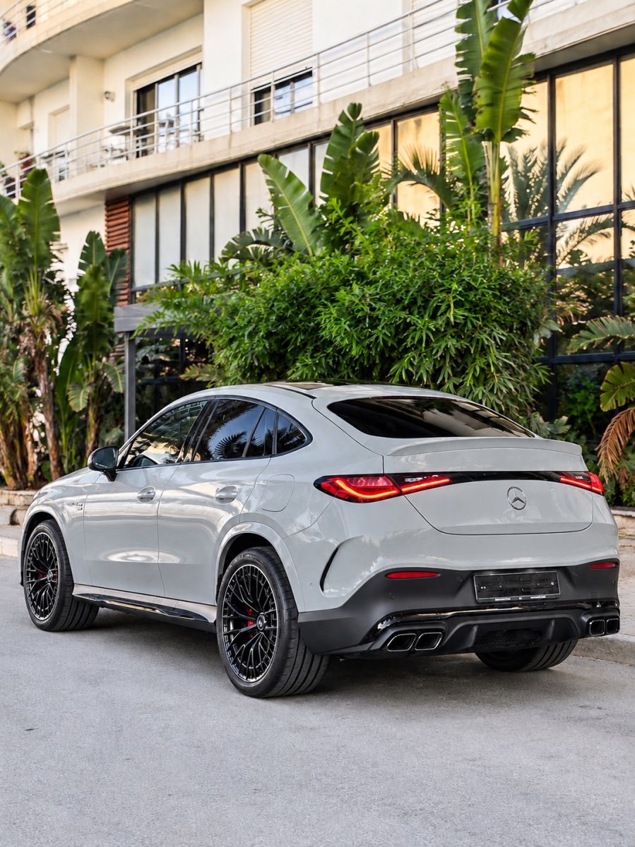 Mercedes-Benz GLC Coupé AMG 63 AMG SE Performance 2.0 i 16V 680 EQ Power 4MATIC 9G-TRONIC 476 cv Boîte auto