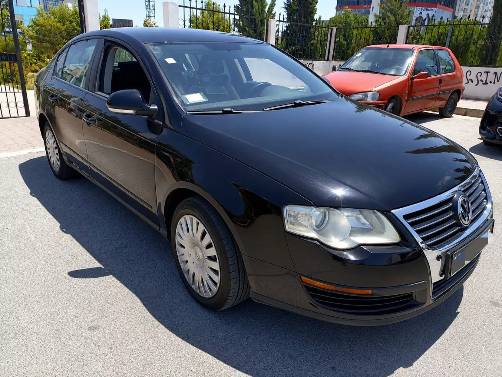 Volkswagen Passat Trendline 1.6 i 102cv