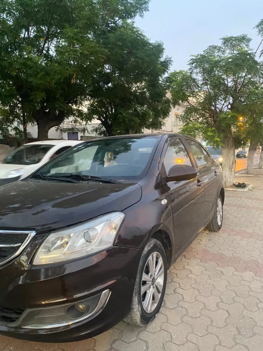 Chery E3 1.5 L 108 cv