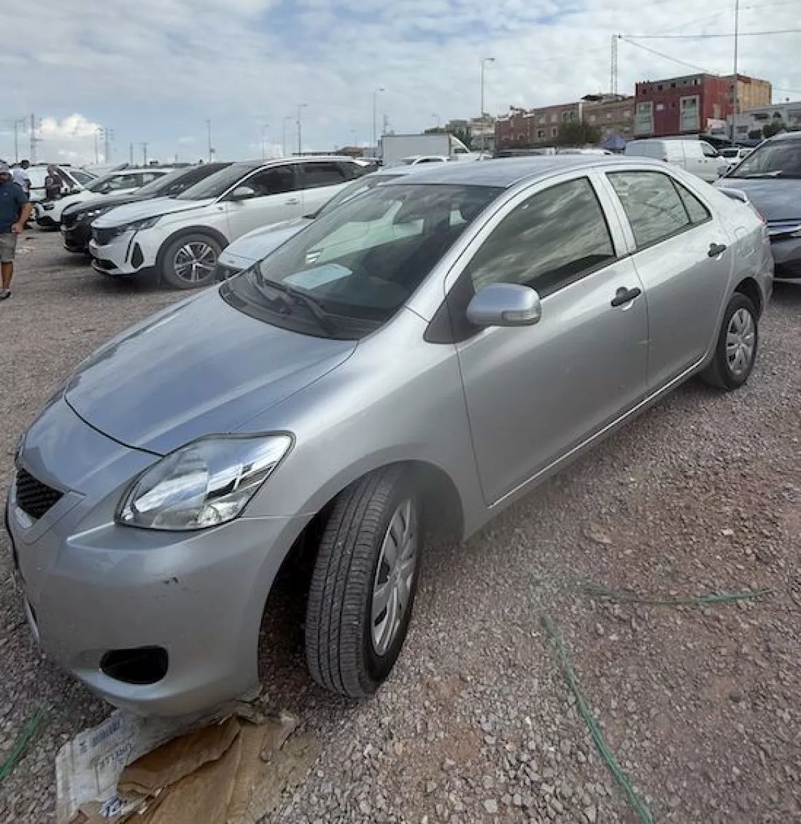 Toyota Yaris Sedan 1.33 L 100 Ch - Dual VVTI 100 cv