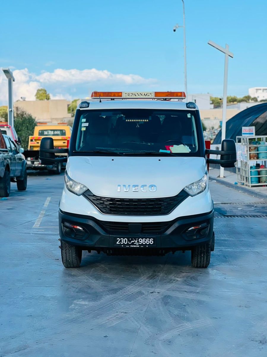 Iveco Autre Remorquage SOS Bien équipé