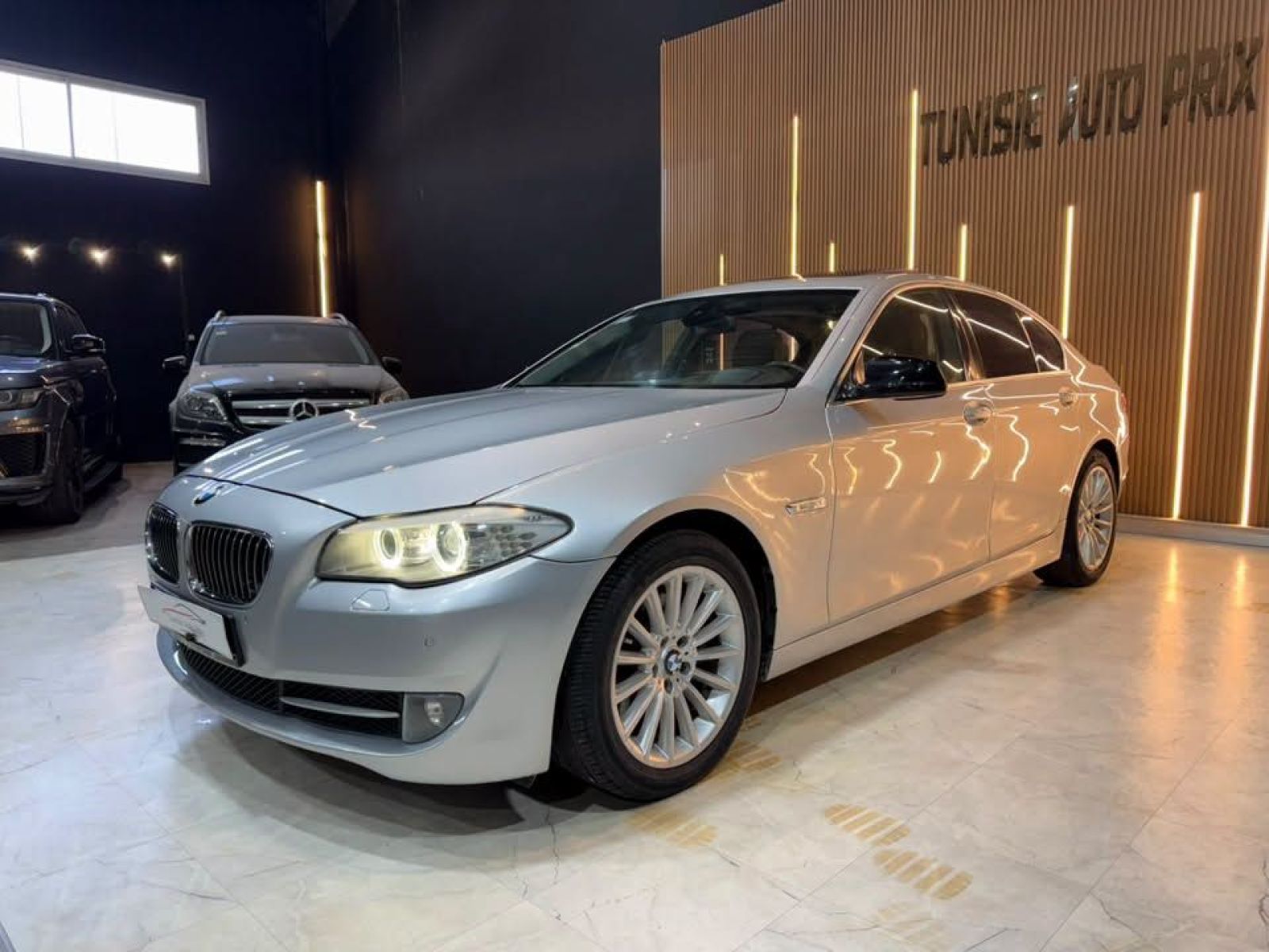 BMW Série 5 Business Line Plus 520d 2.0 d 16V 184 cv Boîte auto