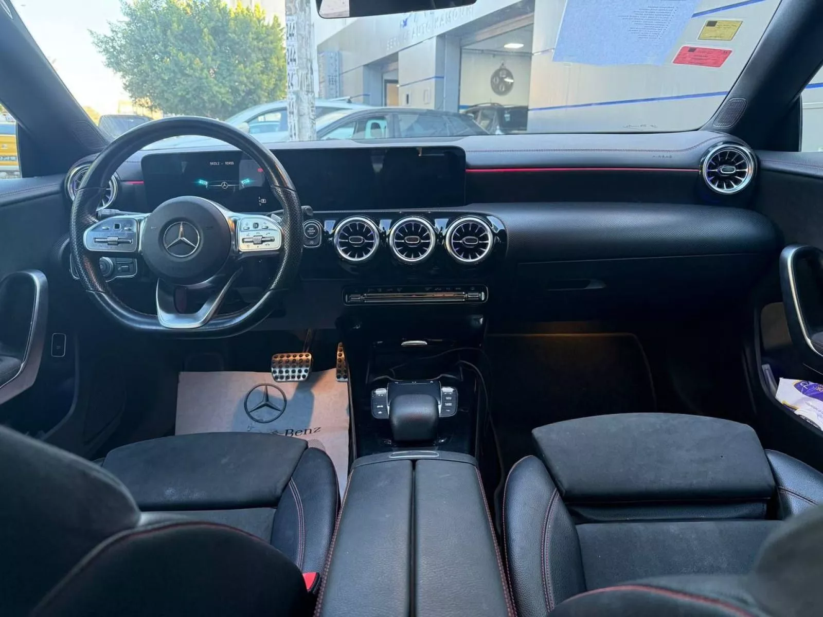 Mercedes-Benz 190 AMG Line