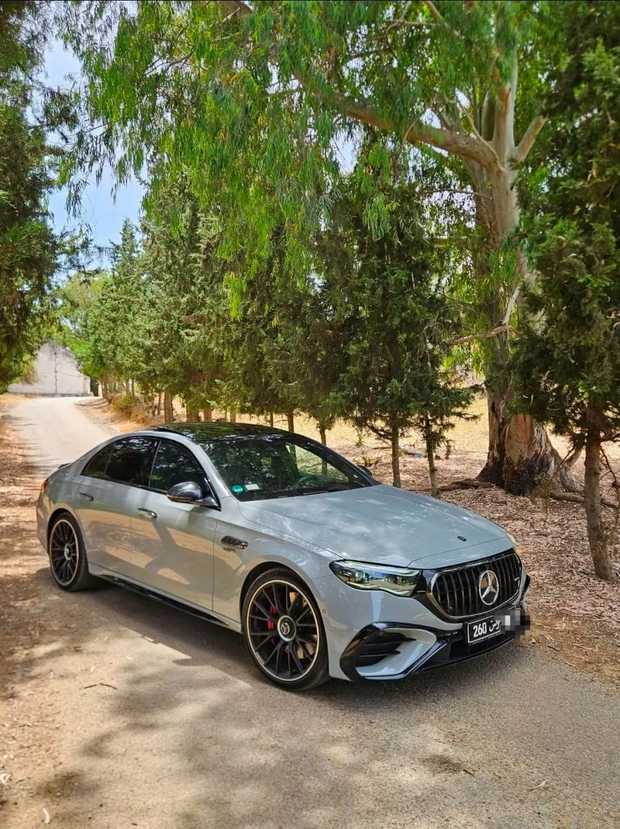 Mercedes-Benz Classe E AMG 53 AMG 3.0 i 24V 585 Hybrid 4MATIC+ SPEEDSHIFT TCT 9G 449 cv Boîte auto