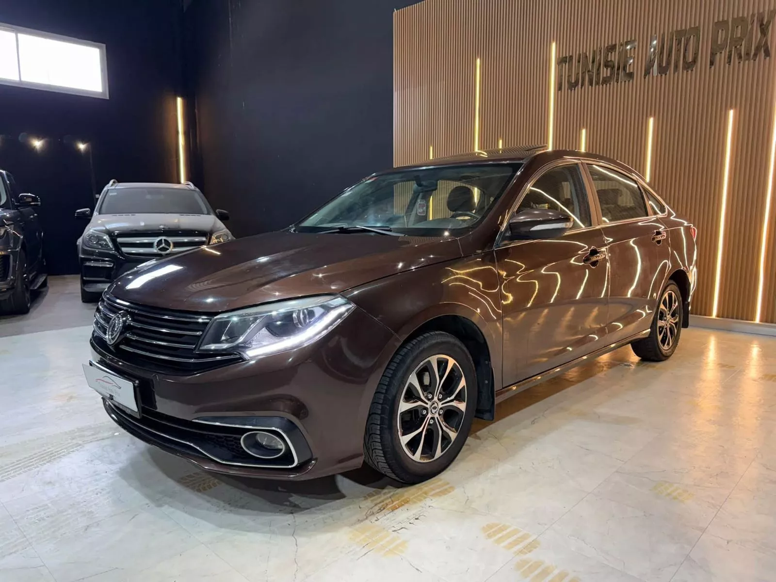 Dongfeng S50 Luxury 1.6 L CVT 122 cv Boîte auto
