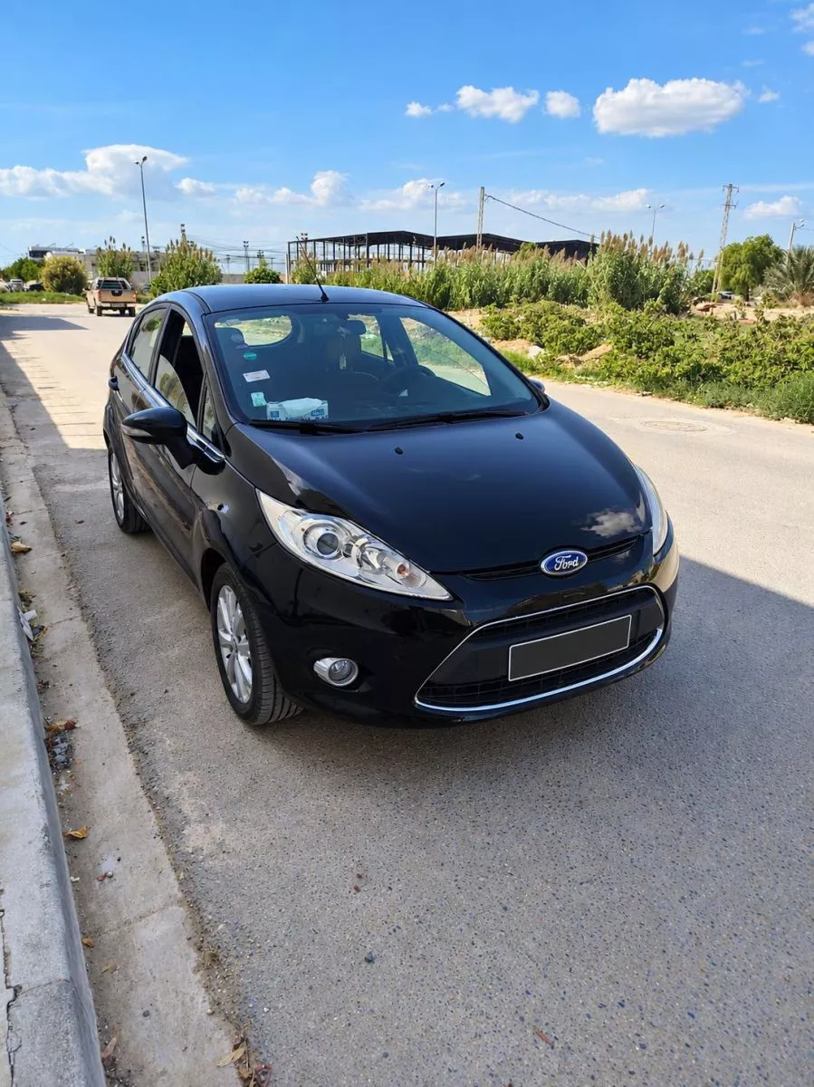 Ford Fiesta Titanium 1.25 i 16V 82 cv
