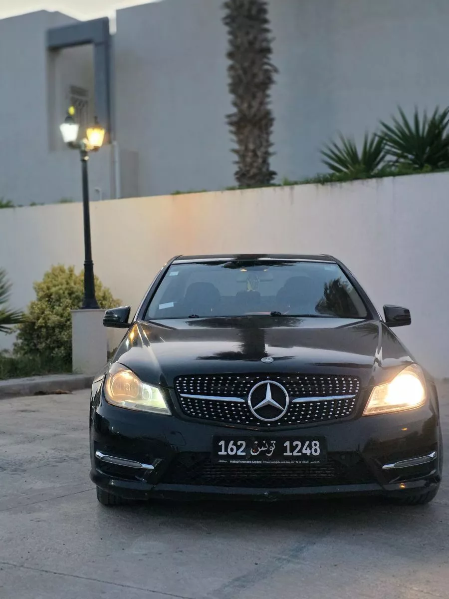 Mercedes-Benz 200 EMC